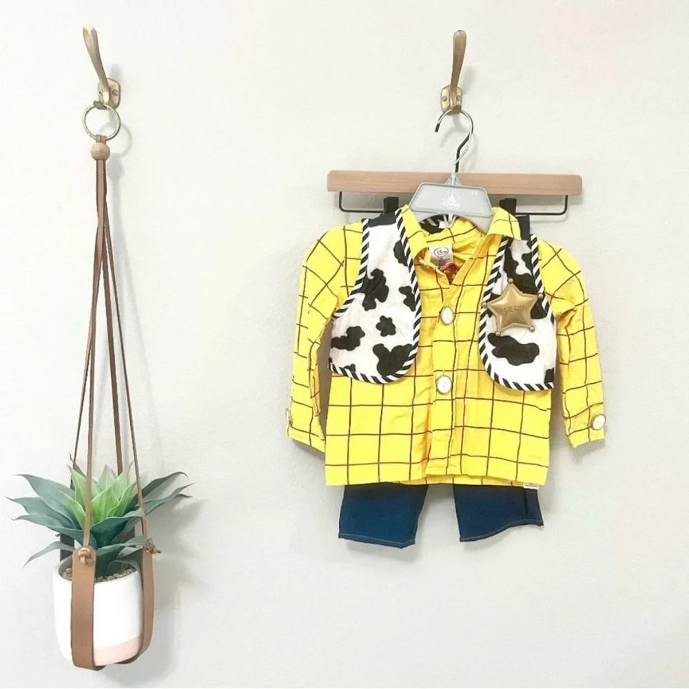 Disney Yellow Plaid Cowboy Sheriff Costume with Brown Hat & Red Bandana - Picture 2 of 4
